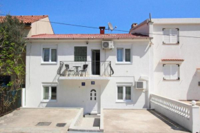 Apartments with a parking space Baska, Krk - 19490